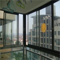 <b>无框阳台窗选购技巧</b>
